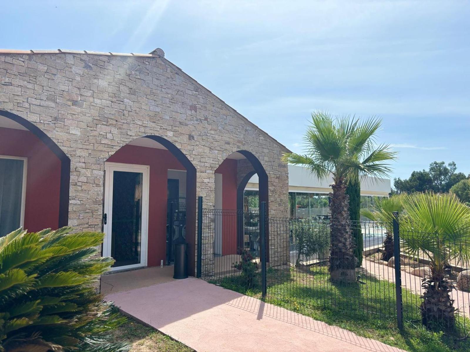 Residence Hoteliere Les Hameaux De Saint Cyprien Appartement 35 M2 1 Chambre Леччи Экстерьер фото